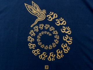 TSrt50 T-Shirt Om Yeux de Bouddha