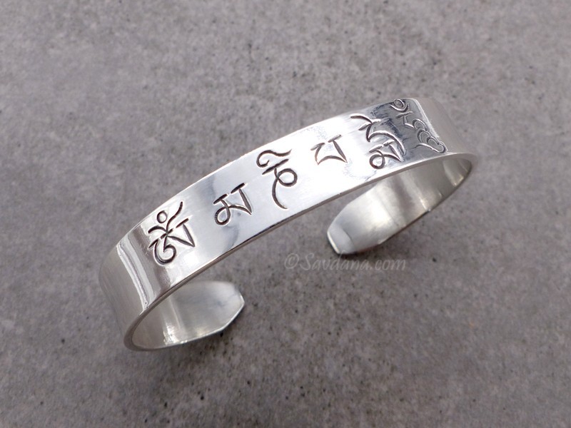 BrA46 Bracelet Tibétain Argent Massif Mantra Om Mani Padme Hum