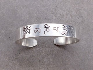 BrA46 Bracelet Tibétain Argent Massif Mantra Om Mani Padme Hum