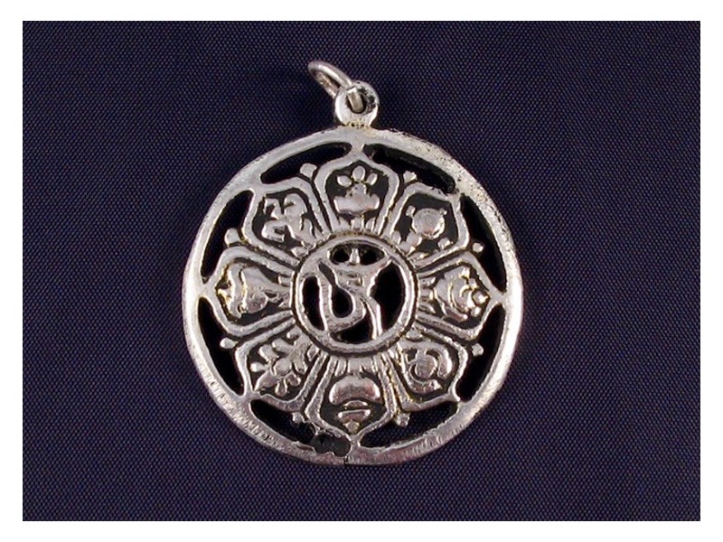 P18 Pendentif Tibétain Om Signes Auspicieux