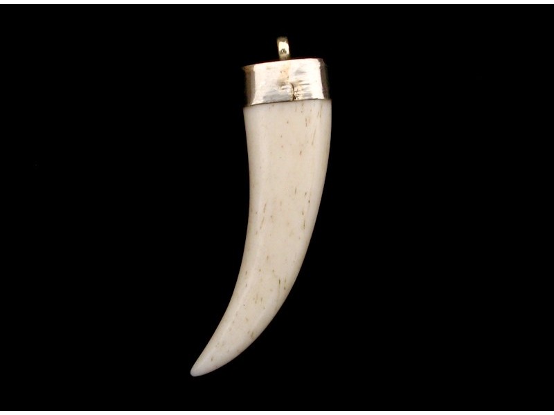 P39 Pendentif Tibétain Os de Yak