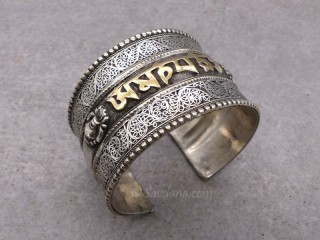 BrD316 Bracelet Tibétain Mantra