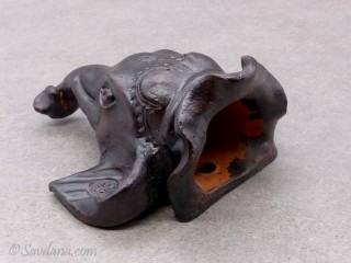 TC59 Tête d'éléphant en terre cuite