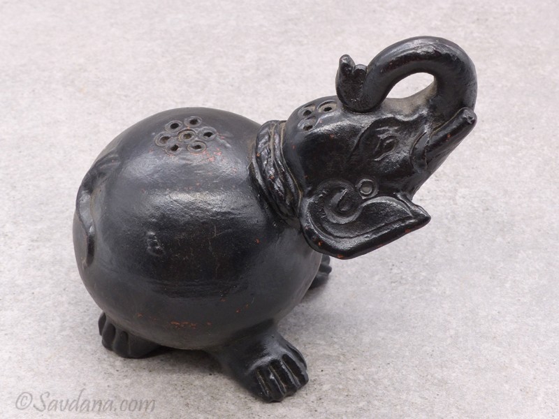 TCC71 Brûle Encens d'éléphant en terre cuite
