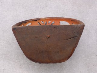 TCC81 Pot Yeux de Bouddha en terre cuite