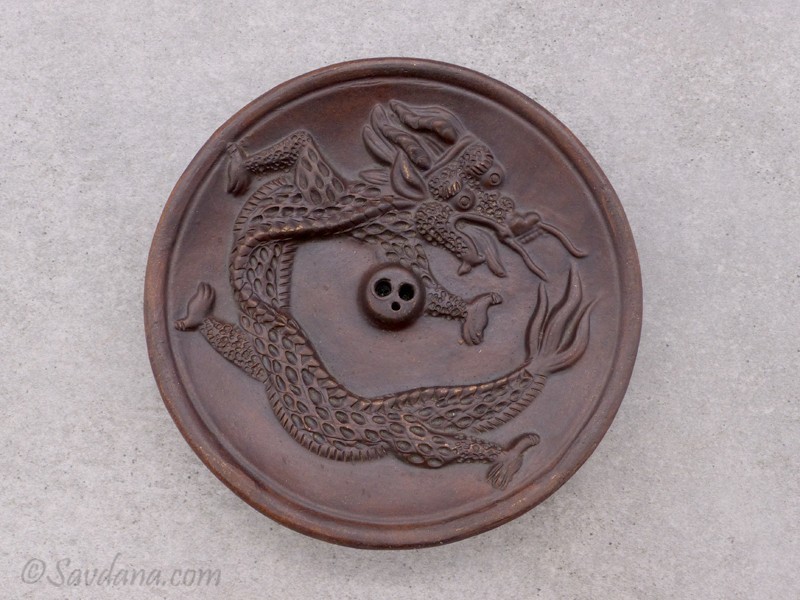 TCC84 Brûle Encens Dragon en Terre Cuite