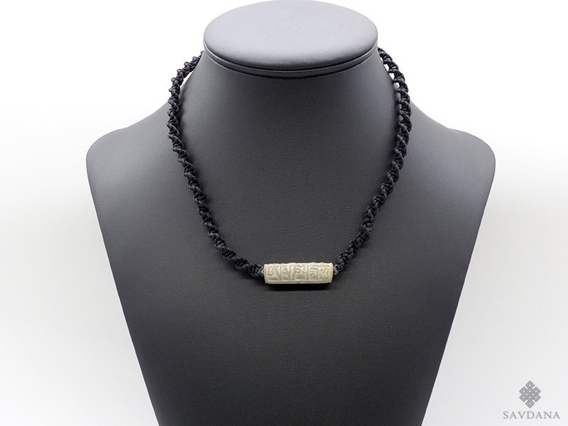 CD165 Collier Tibétain Mantra Yeux de Bouddha