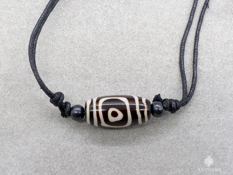 CD165 Collier Tibétain Mantra Yeux de Bouddha