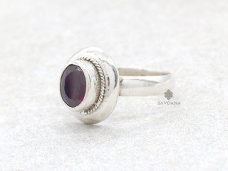 BA389 Bague Argent Massif Grenat. Taille 51