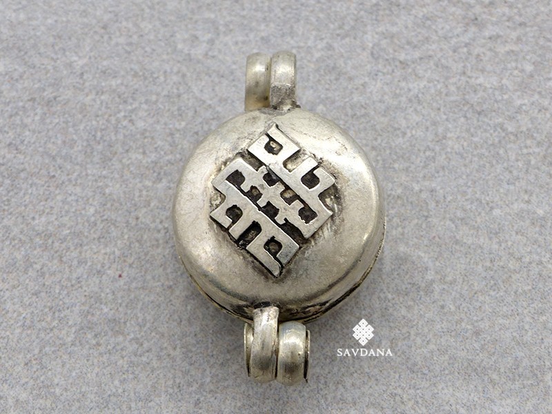 P35 Pendentif Ghau Om Noeud Sans Fin