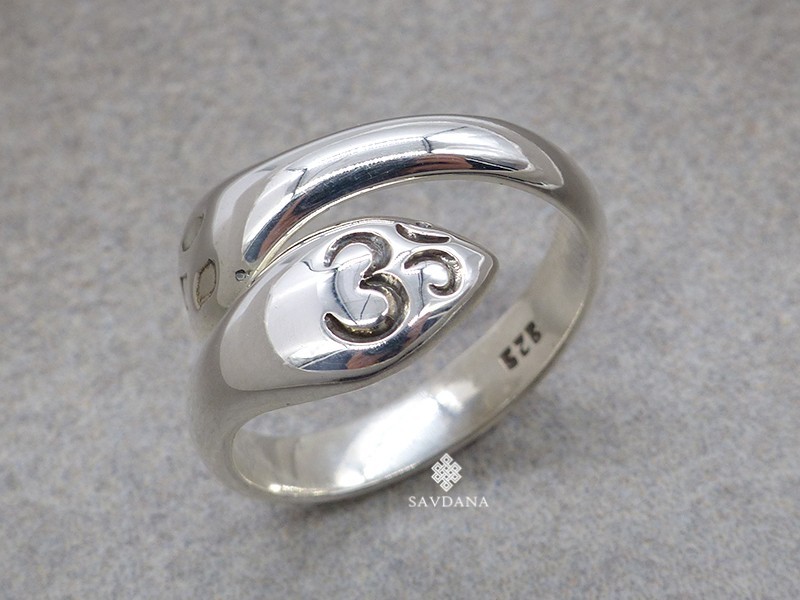 BA353 Bague Argent Massif Serpent Om