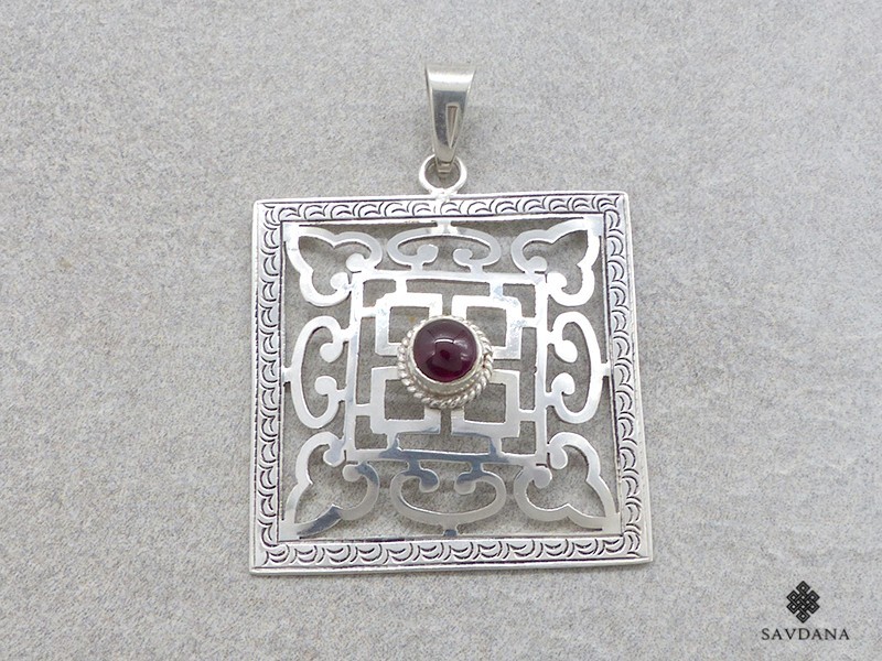 PA560 Pendentif Argent Massif Mandala Grenat