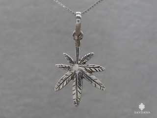 PA449 Pendentif Argent Massif Feuille de Cannabis