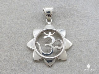 PA470 Pendentif Argent Massif Om