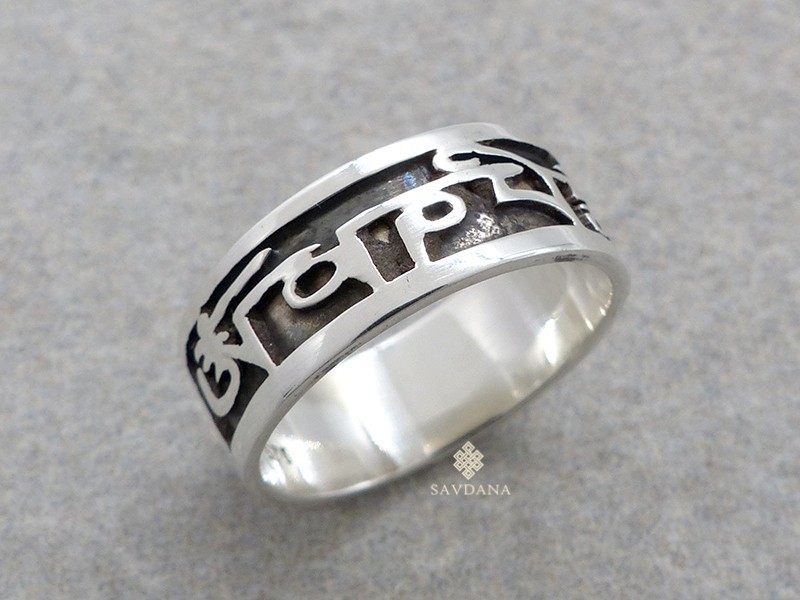 BA287. Bague Tibétaine en Argent Massif Mantra
