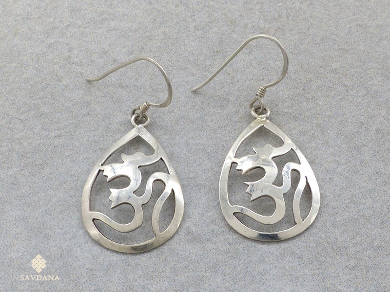 BdOA144 Boucles d'Oreille Tibétaines Argent Massif Om