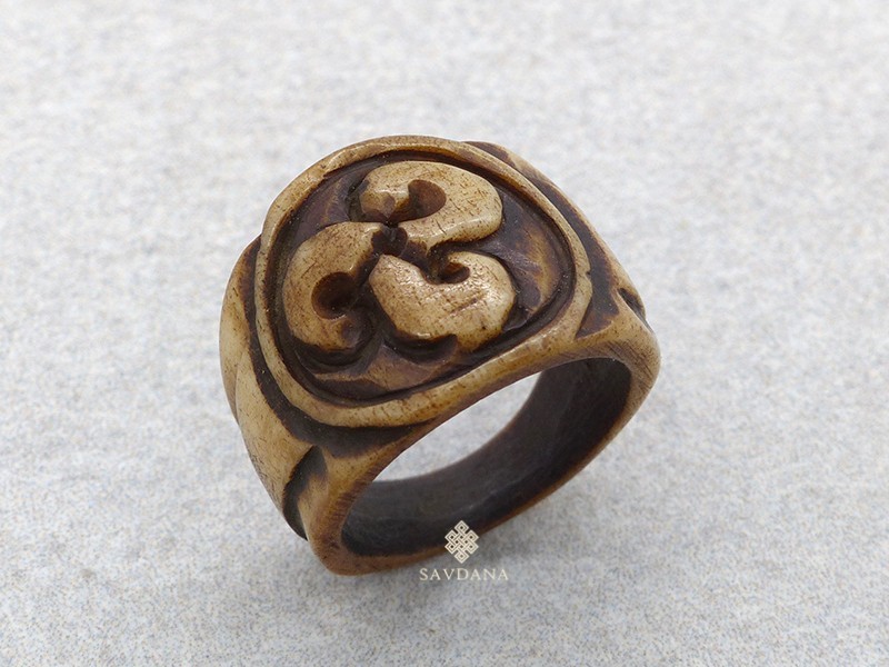 BO24 Bague Tibétaine Os de Buffle