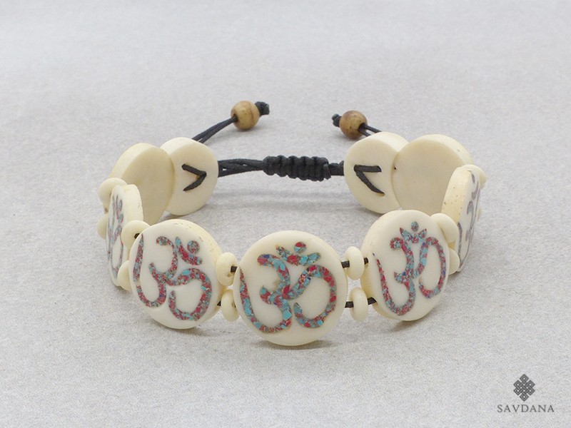 BrD71 Bracelet Tibétain Os de Buffle Om