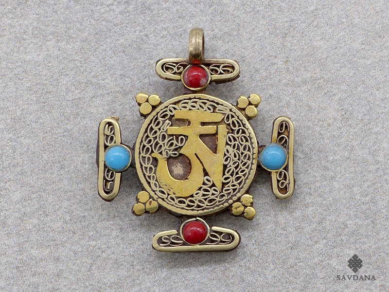 P09 Pendentif Tibétain Mandala Om