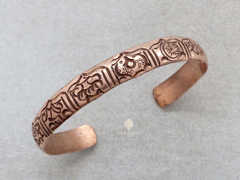 https://www.savdana.com/18036-thickbox_default/brd94-bracelet-tibetain-cuivre-astamangala.jpg