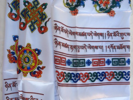 K03 Khata Tibétaine Mantra Astamangala