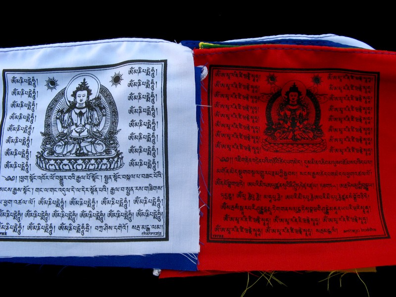Drapeaux De Prières Bouddhistes Tibétains Buddhafiguren - 5m Avec 25 Drapeaux Colorés