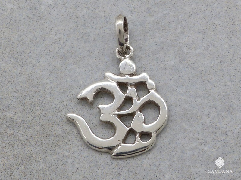 PA389 Pendentif Argent Massif Om
