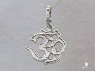 PA389 Pendentif Argent Massif Om