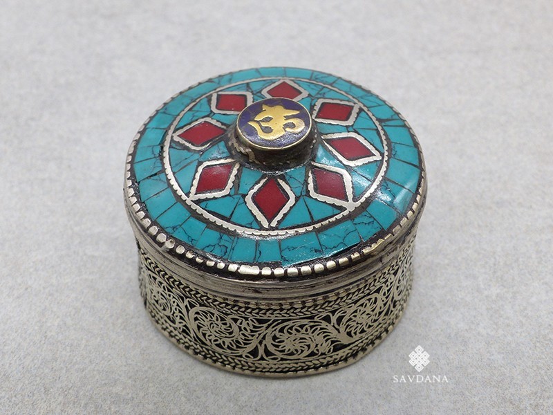 BB16 Boite à Bijoux Om