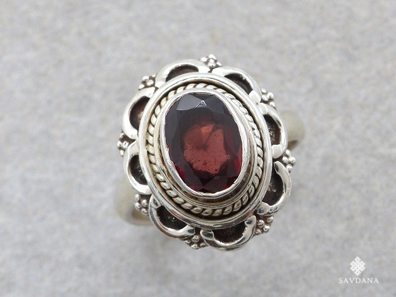 BA538 Bague Argent Massif Grenat. Taille réglable