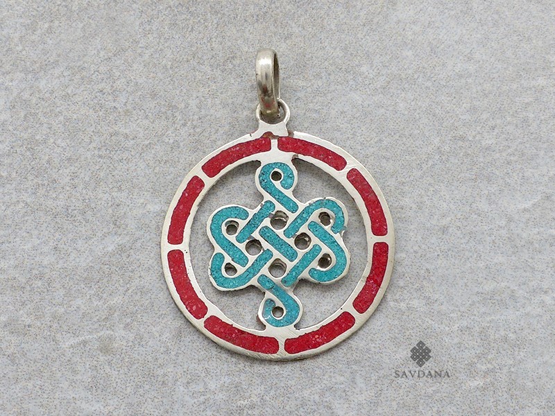 P110 Pendentif Tibétain Om Nœud Sans Fin 