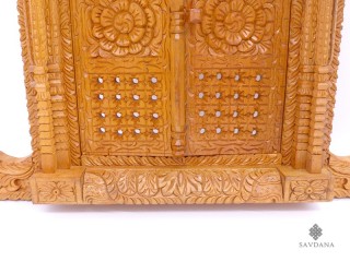 Div99 Porte Népalaise Traditionnelle