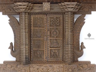 Div96 Porte Népalaise Traditionnelle Astamangala
