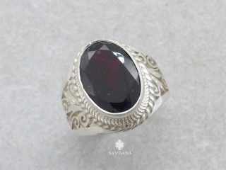 BA428 Bague Argent Massif Grenat. Taille 58