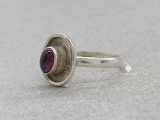 BA472 Bague Argent Massif Grenat. Taille 55