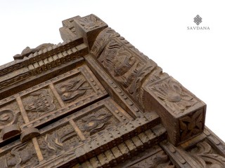 BTC23 Porte-Clés Porte Népalaise Astamangala