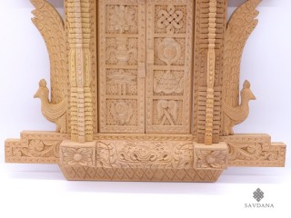 Div101 Porte Népalaise Traditionnelle Astamangala