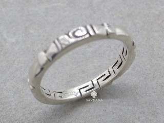BA459. Bague Tibétaine en Argent Massif