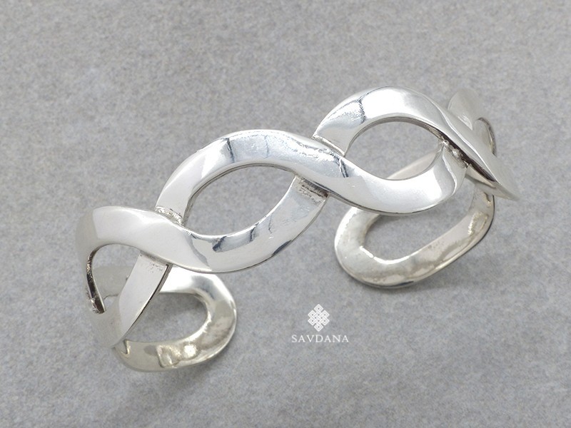 BrA110. Bracelet Tibétain Argent Massif