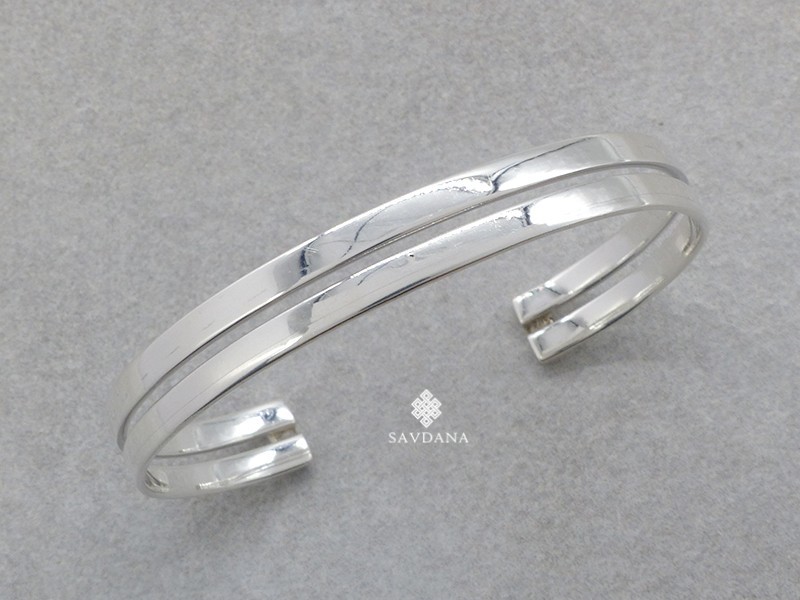 BrA111 Bracelet Tibétain Argent Massif
