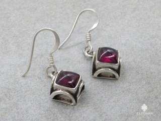BdOA245 Boucles d'Oreille Argent Massif Grenat
