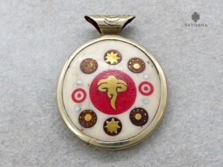 P115 Pendentif Tibétain Yeux de Bouddha Soleil Yin Yang
