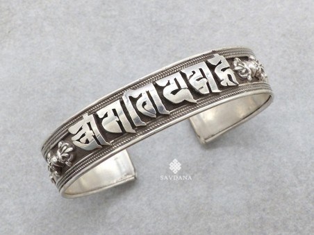 BrA76. Bracelet Tibétain Argent Massif Mantra Om Mani Padme Hum