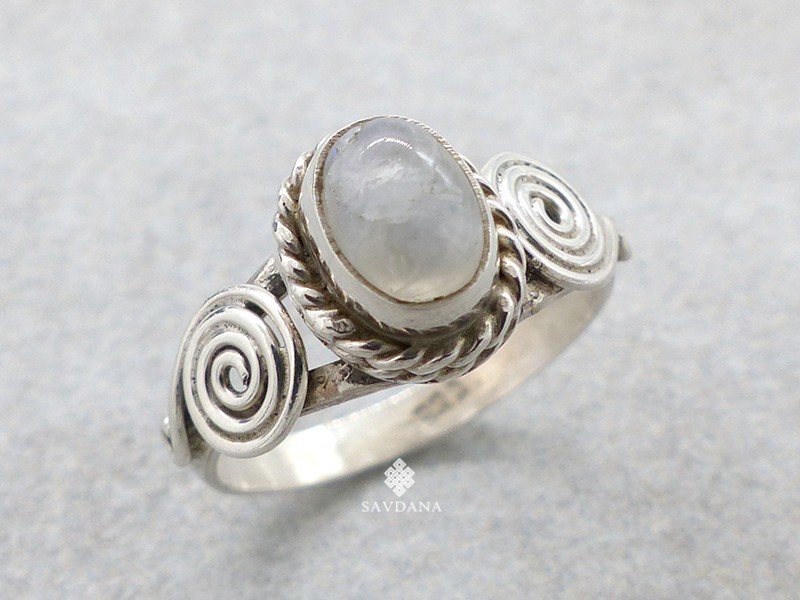 BA617 Bague Argent Massif Pierre de Lune. Taille 56