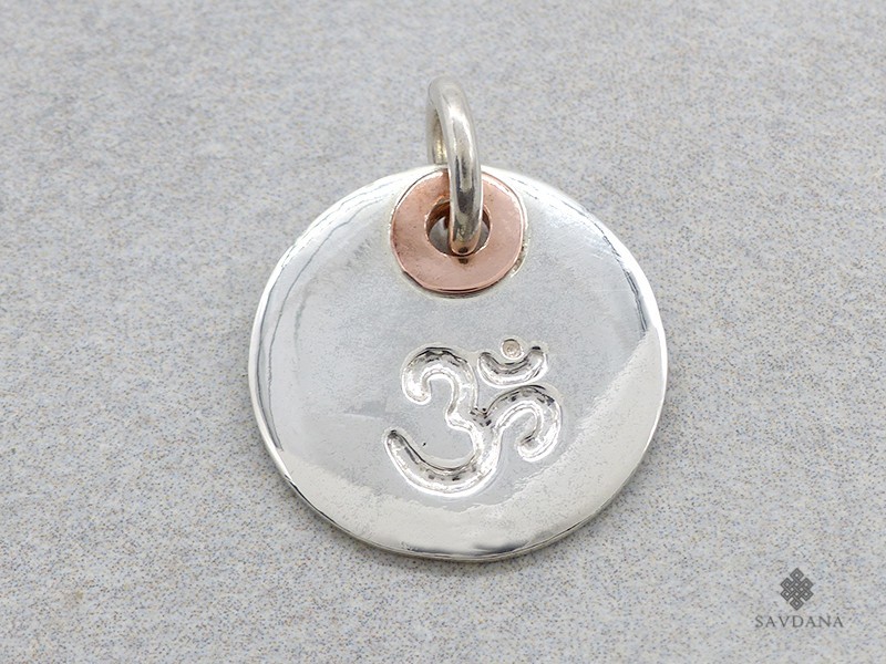 PA188 Pendentif Argent Massif Om
