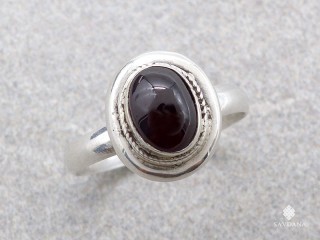 BA641 Bague Argent Massif Grenat. Taille 58