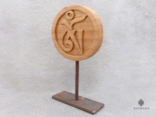 Div90 Sculpture Om Bois Exotique
