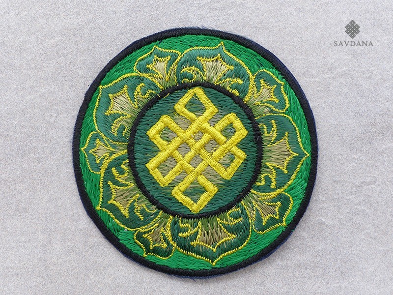 PB34 Pièce Brodée Noeud Sans Fin