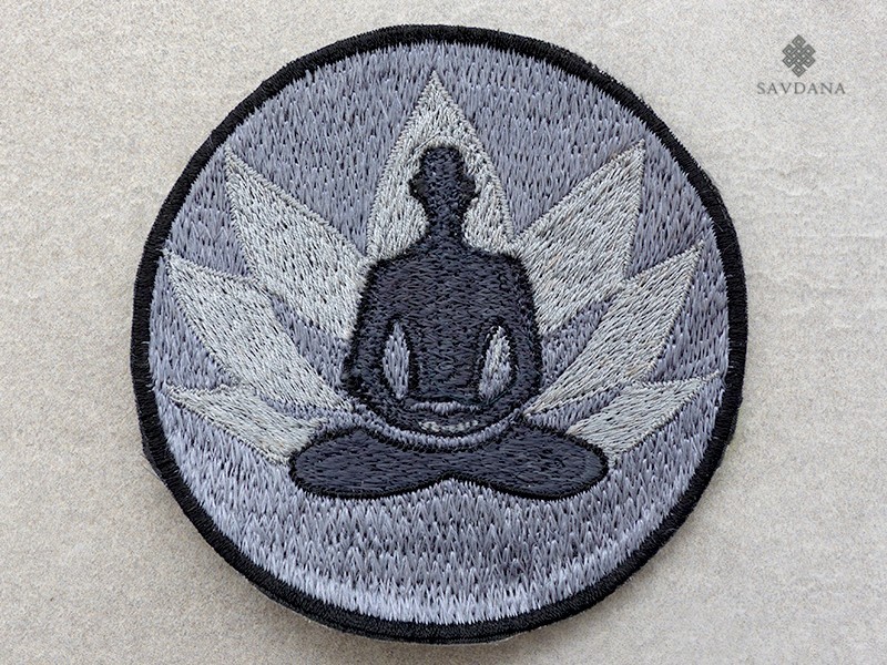 PB76 Pièce Brodée Yoga Méditation Lotus