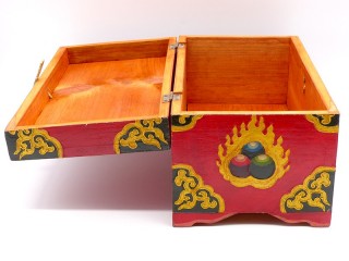 CTT56. Coffret Traditionnel Tibétain Noeud Sans Fin